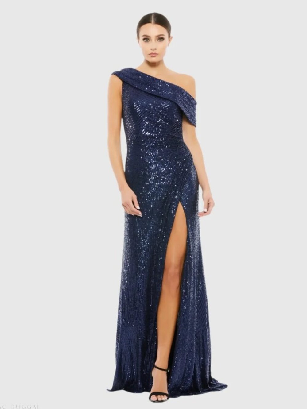 Mac Duggal  Navy Sequined Drop Shoulder Gown NWT Size 2